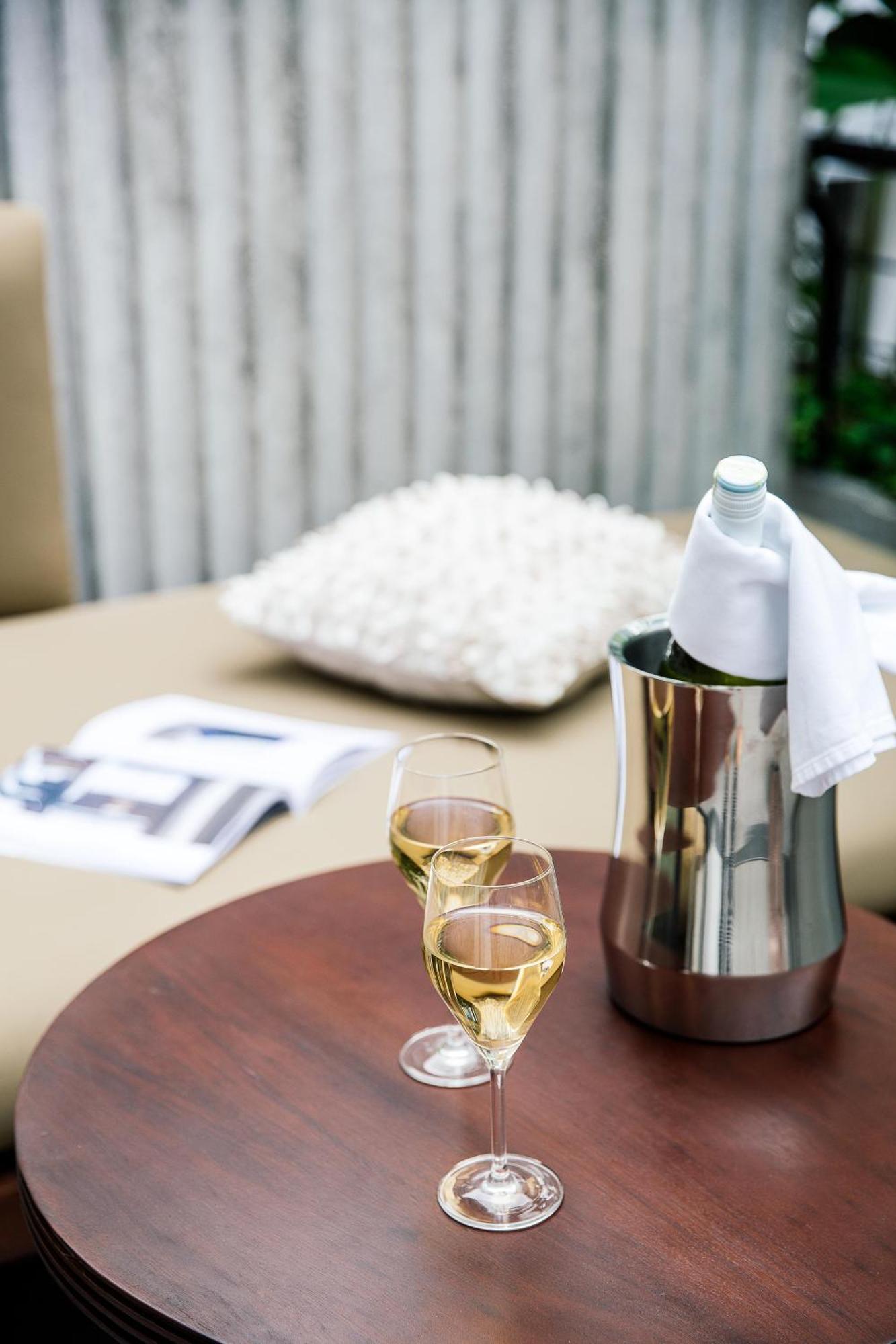 Treeline Urban Resort Сиемрип Экстерьер фото